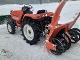 Уборка очистка от снега мини трактором снегороторо