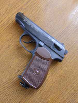 Фото объявления: Страйкбольный пистолет в Тихвине
