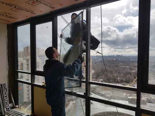 Фото объявления: Замена стёкол и ремонт стеклопакетов на высоте в Новосибирске