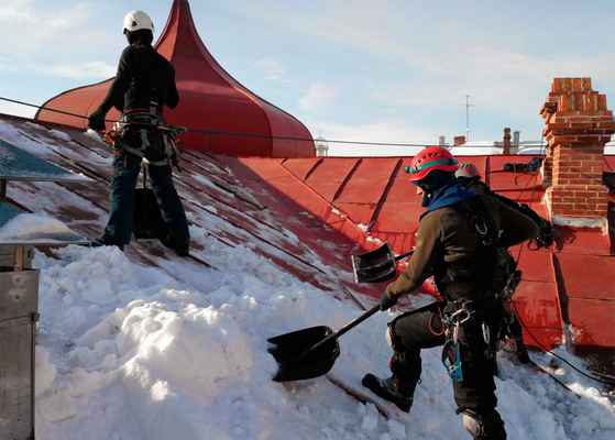 Фото объявления: Уборка снега с крыш в Москве в Москворечье-Сабурово