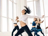 Танцы для девушек в Новороссийске. Обучение танцам с "нуля". Новые взрослые группы